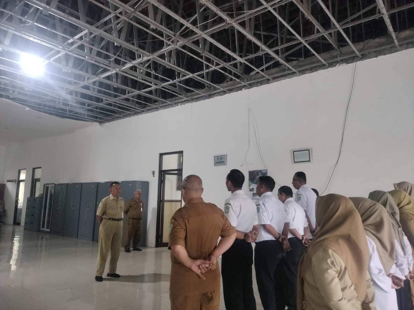 APEL PAGI HARI SELASA DI HALAMAN KANTOR KECAMATAN SENDURO