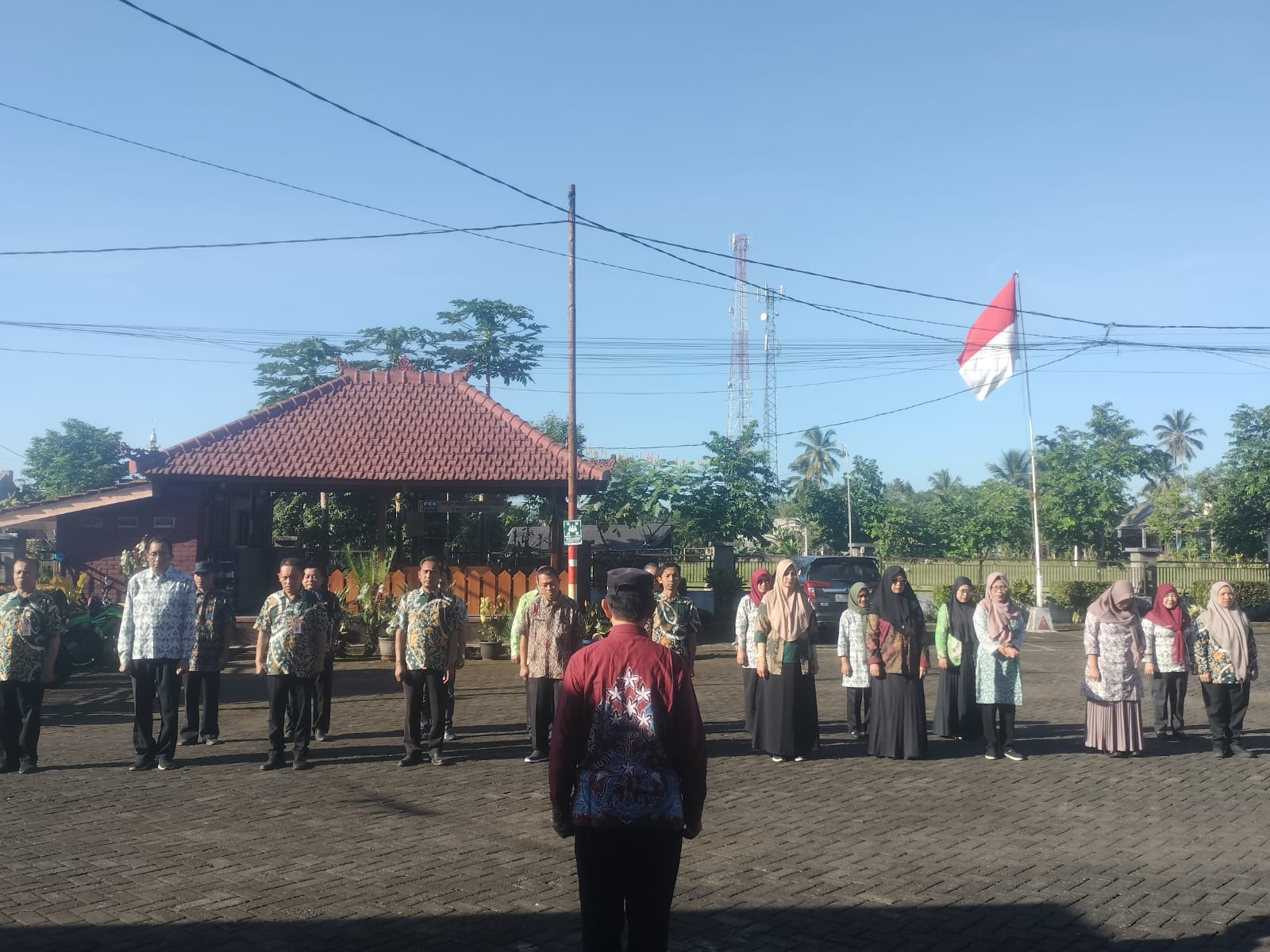 APEL PAGI HARI KAMIS DI HALAMAN KANTOR KECAMATAN SENDURO