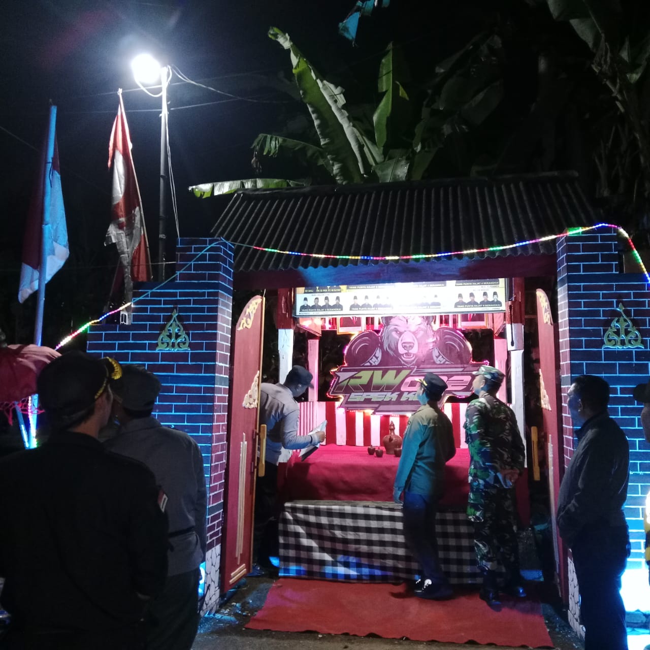 Kapolsek Senduro Bersama Forkopimcam Senduro Laksanakan Penilaian Lomba Poskamling di Desa Kandangan