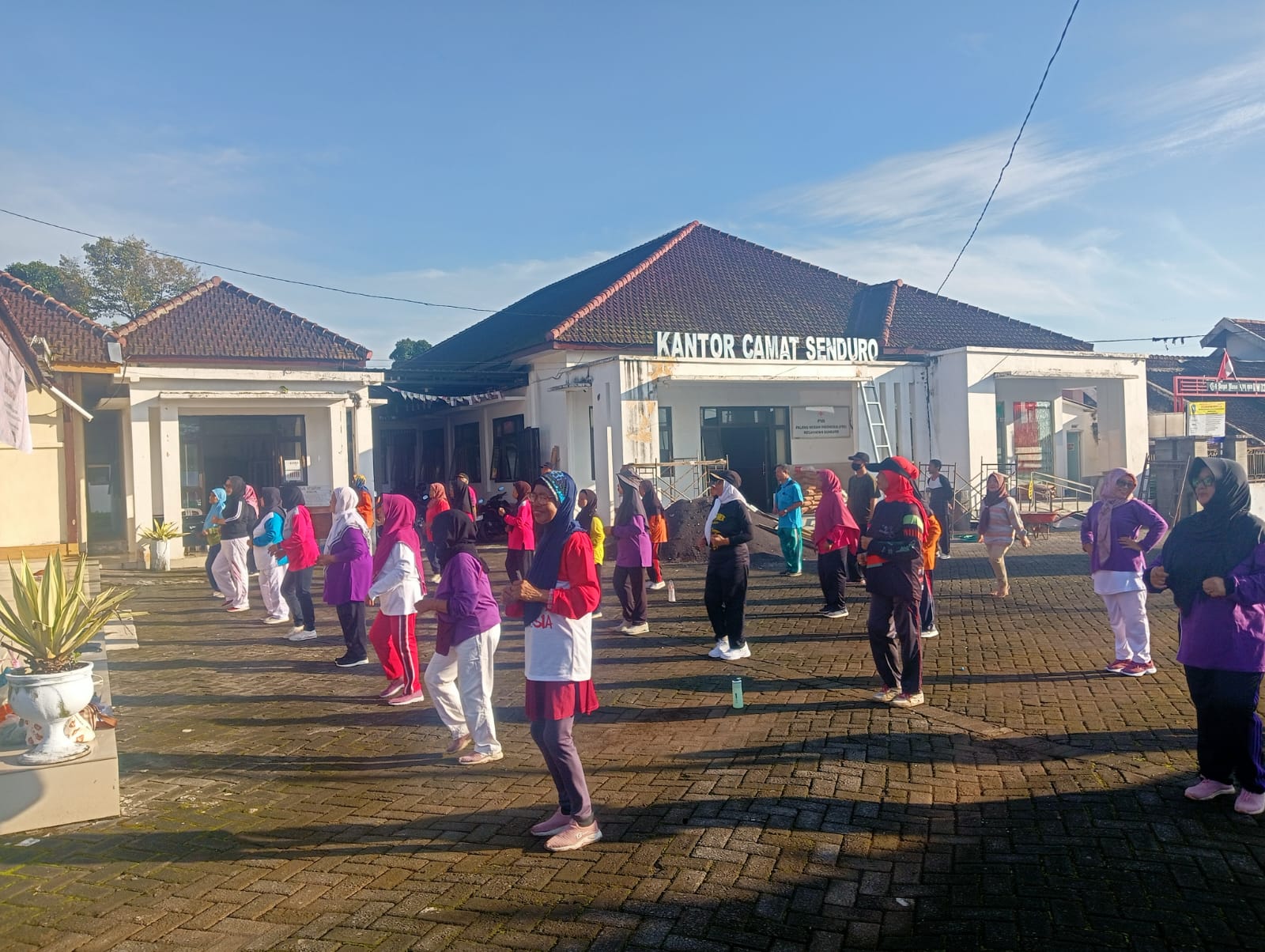 KEGIATAN SENAM LANSIA BERSAMA KECAMATAN SENDURO BULAN NOVEMBER 2025