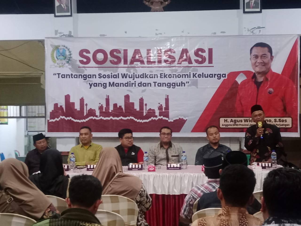 Sosialisasi Dengan Tema, 