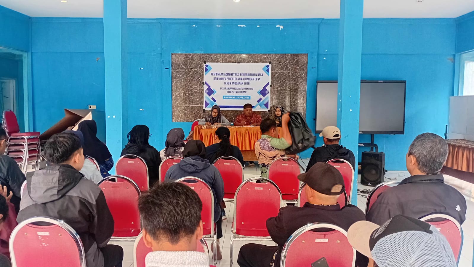 Jaga Transparansi dan Tertib Administrasi, Tim Kecamatan Senduro Gelar Monev di Desa Ranupani