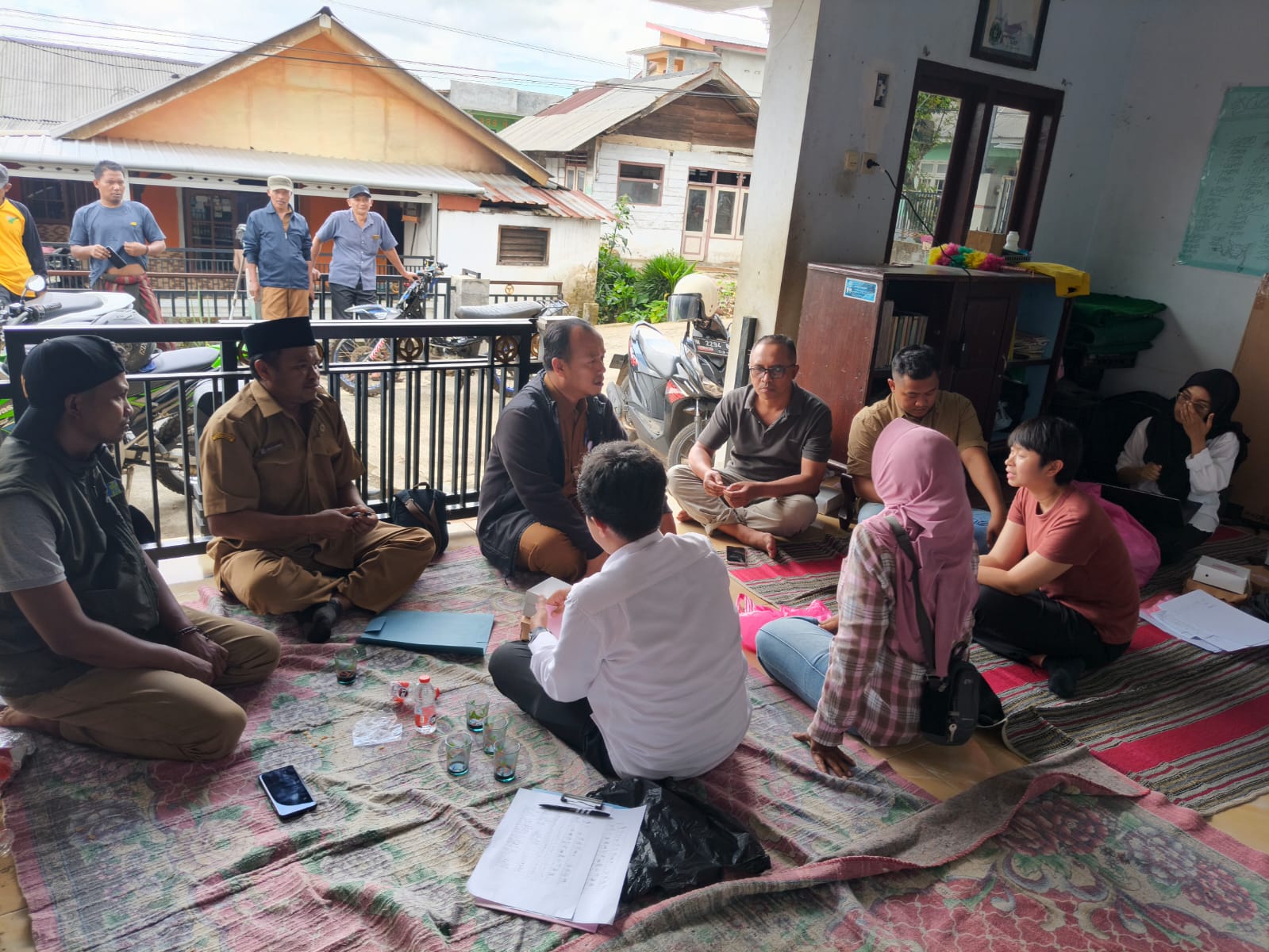 Tingkatkan Produksi Pisang Mas Kirana, Camat Senduro Dampingi Konsultan ADB Tinjau Progres HDDAP di 
