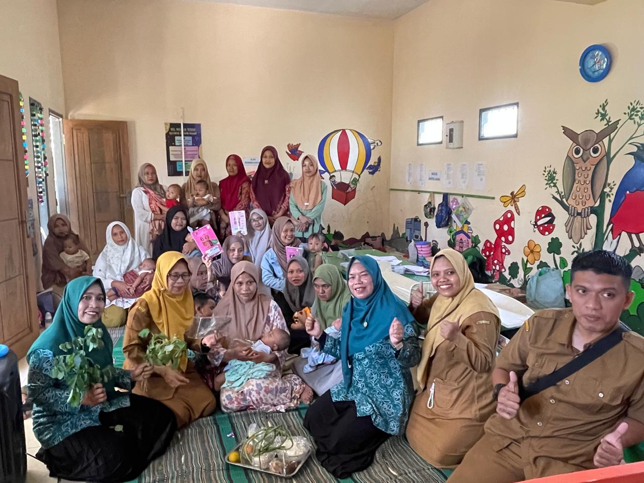 Sinergi Lawan Stunting, Kasi PMD Monitoring Posyandu dan Beri Apresiasi Balita Lulus Stunting
