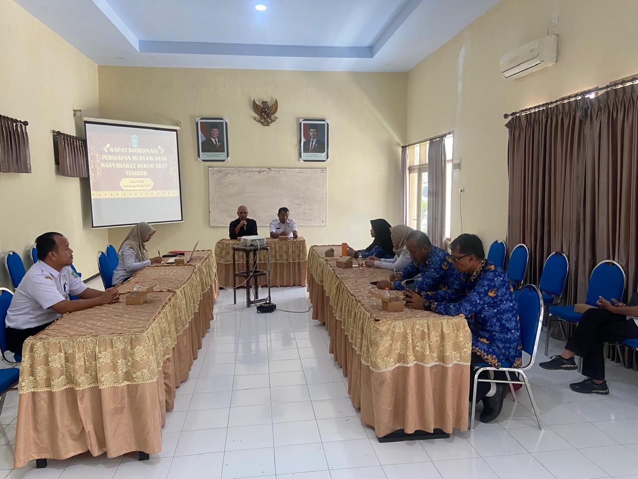 Camat Senduro Hadiri Rakor Persiapan Musyawarah Masyarakat Hukum Adat Tengger di DPMD