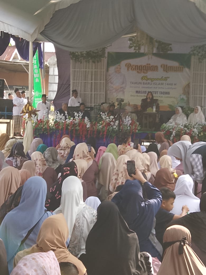 Camat Senduro Hadiri Pengajian Umum Sambut Tahun Baru Islam 1448 H di Desa Burno