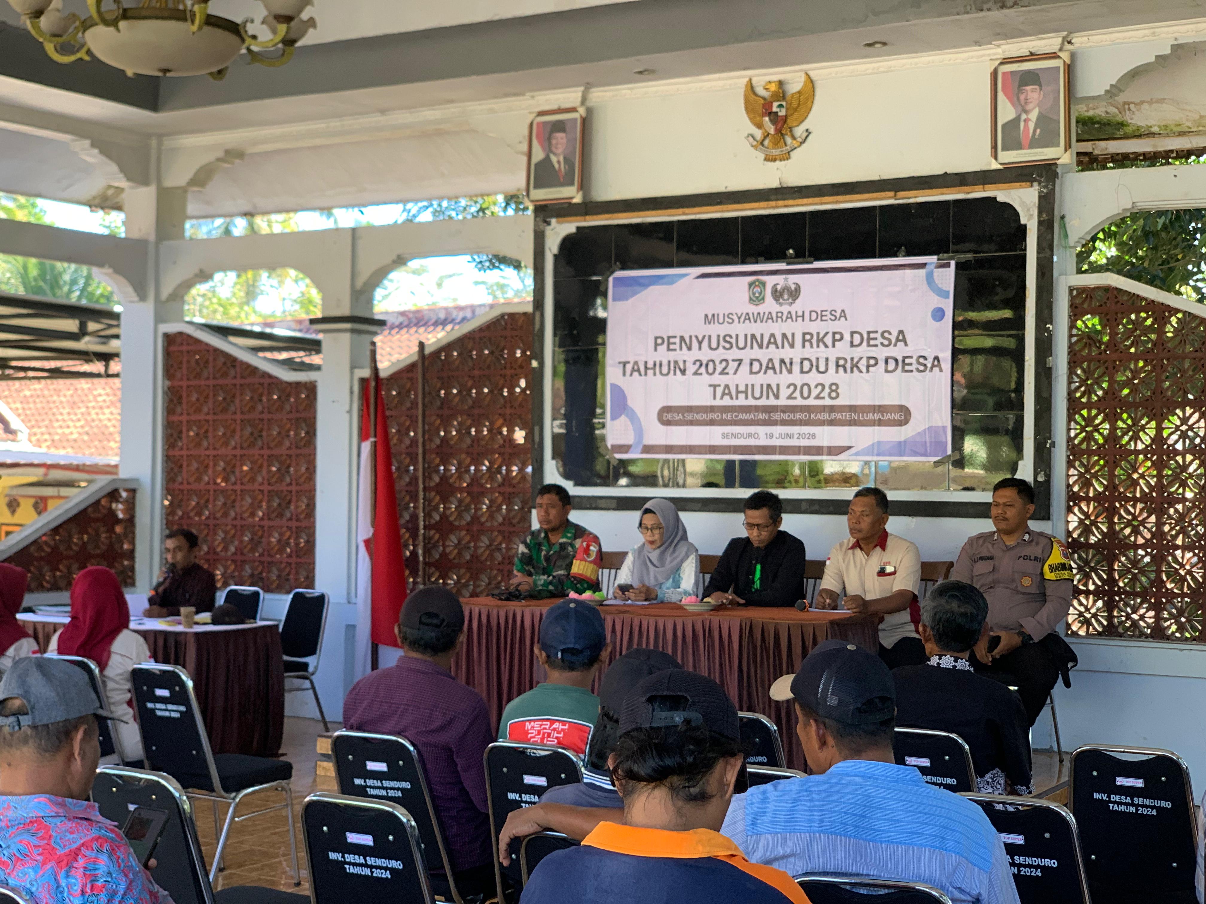 Sinergi Membangun Desa: Tim Binwas Fasilitasi Musdes RKPDes 2027 dan DU RKPDes 2028 di Desa Senduro