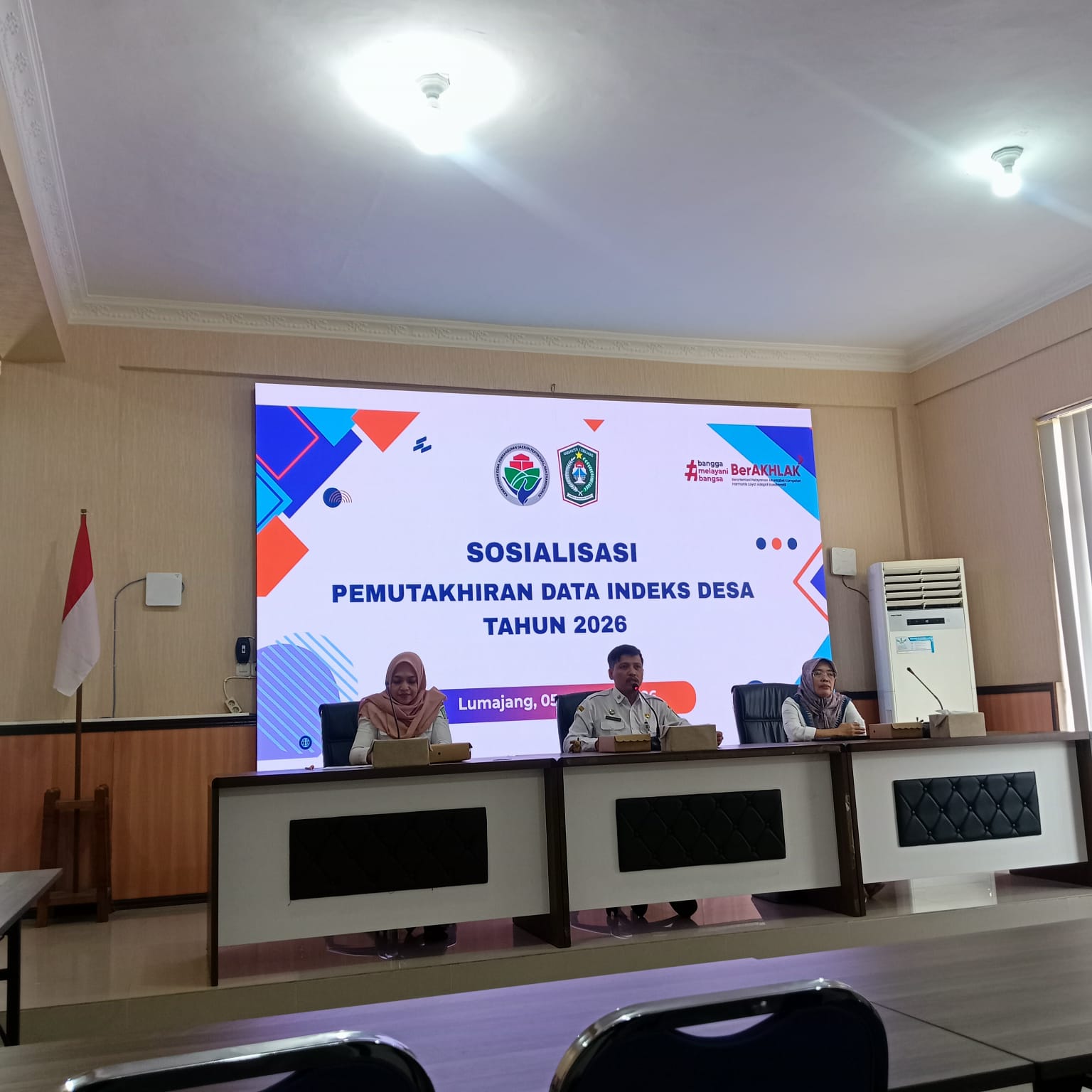 Staf Pemerintahan Hadiri Sosialisasi Pemutakhiran Data Indeks Desa 2026 di BPKD Lumajang