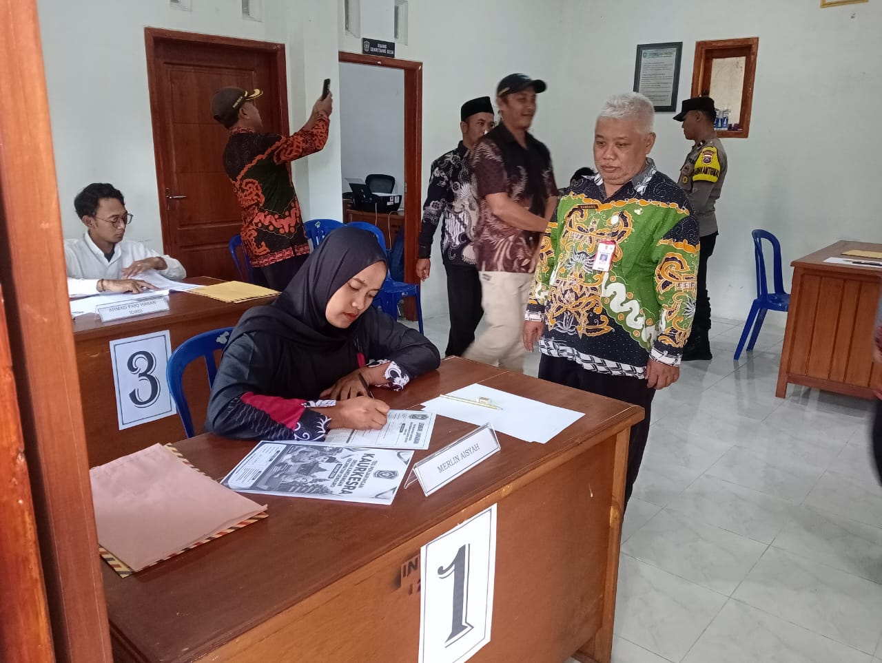 Panwascam Senduro Hadiri Undangan Ujian Tulis Perangkat Desa Kandangan